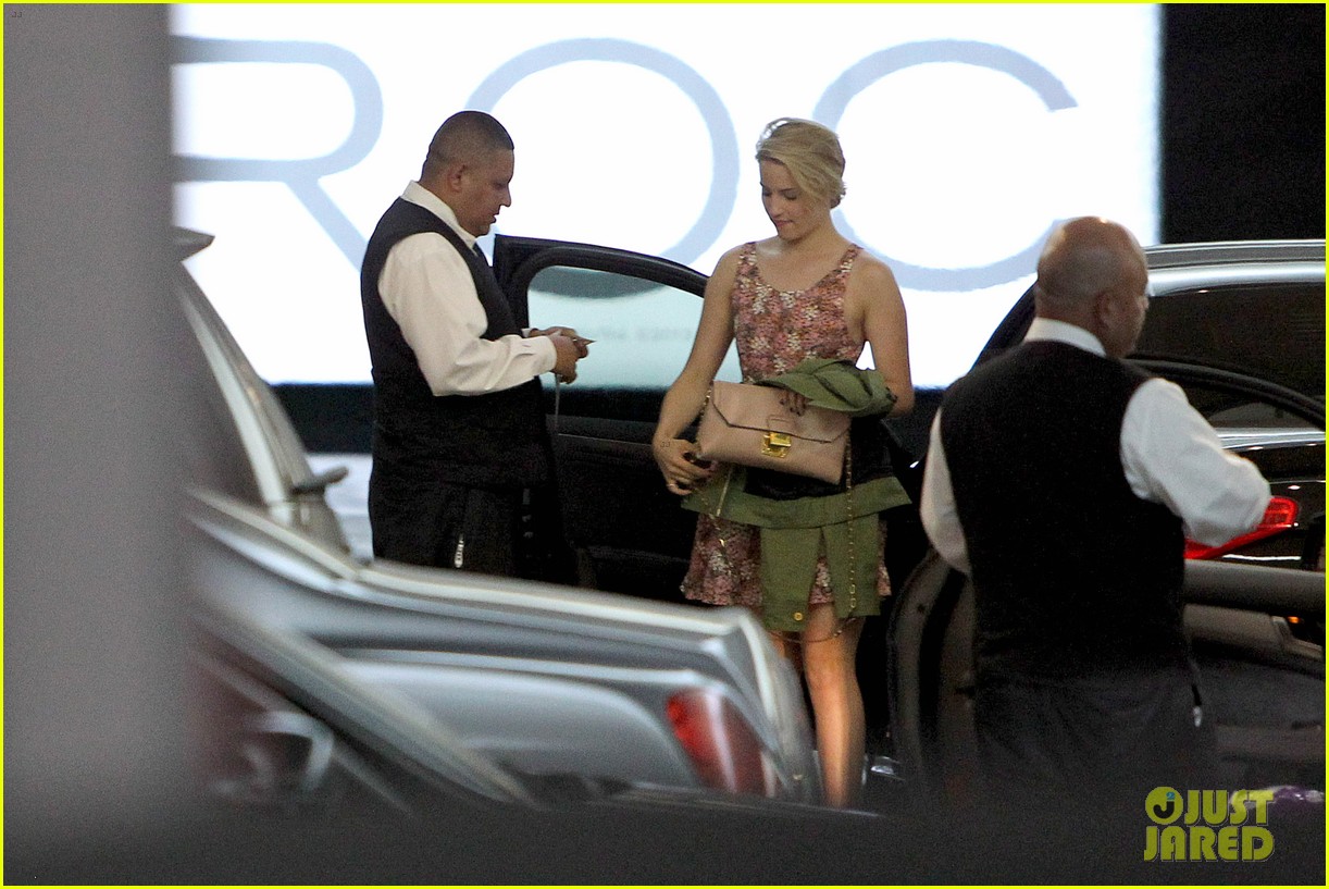 dianna agron braves los angeles heat lunch 14