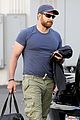 bradley cooper shows off his super beefed up body 02