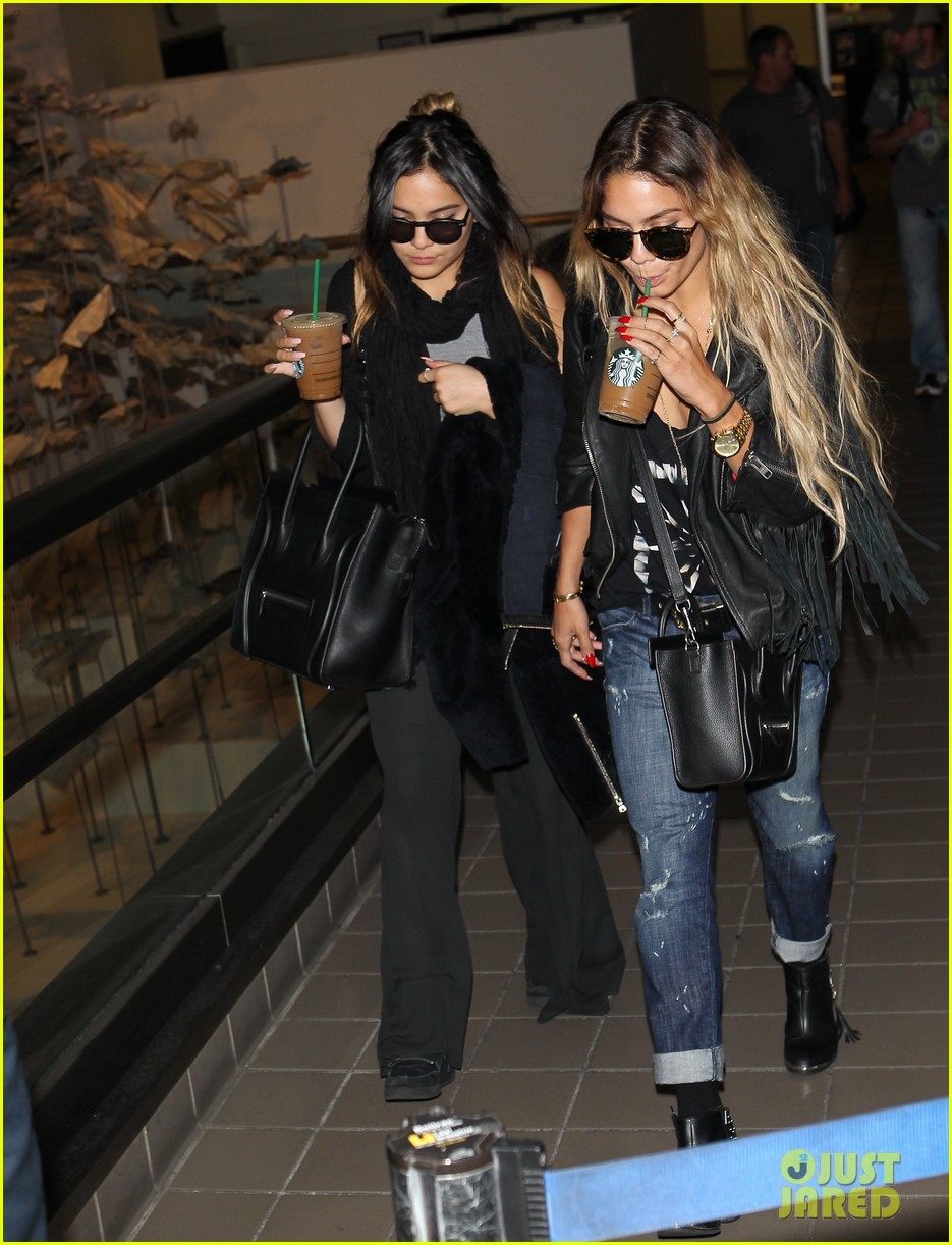 Vanessa Hudgens Twinsies Moment with Sister Stella at LAX! Photo