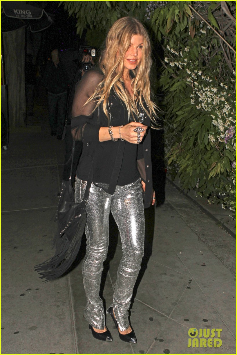 kate hudson fergie buddy up at chrome hearts party 103109399