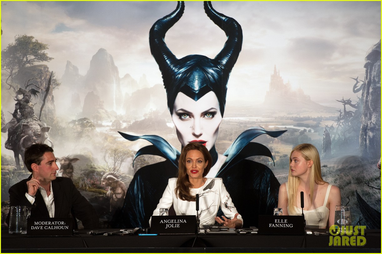 angelina jolie elle fanning are lovely in white at maleficent london 05