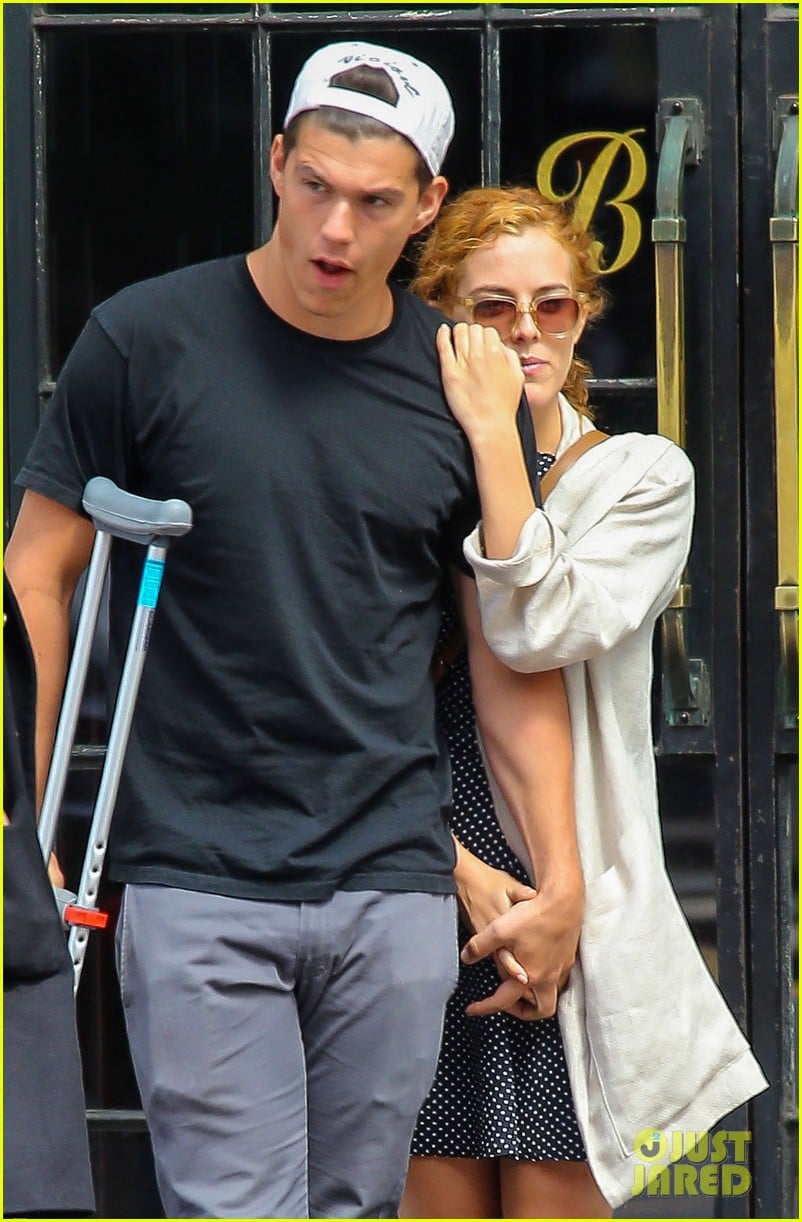 riley keough leans on ben smith petersen in nyc 043108640