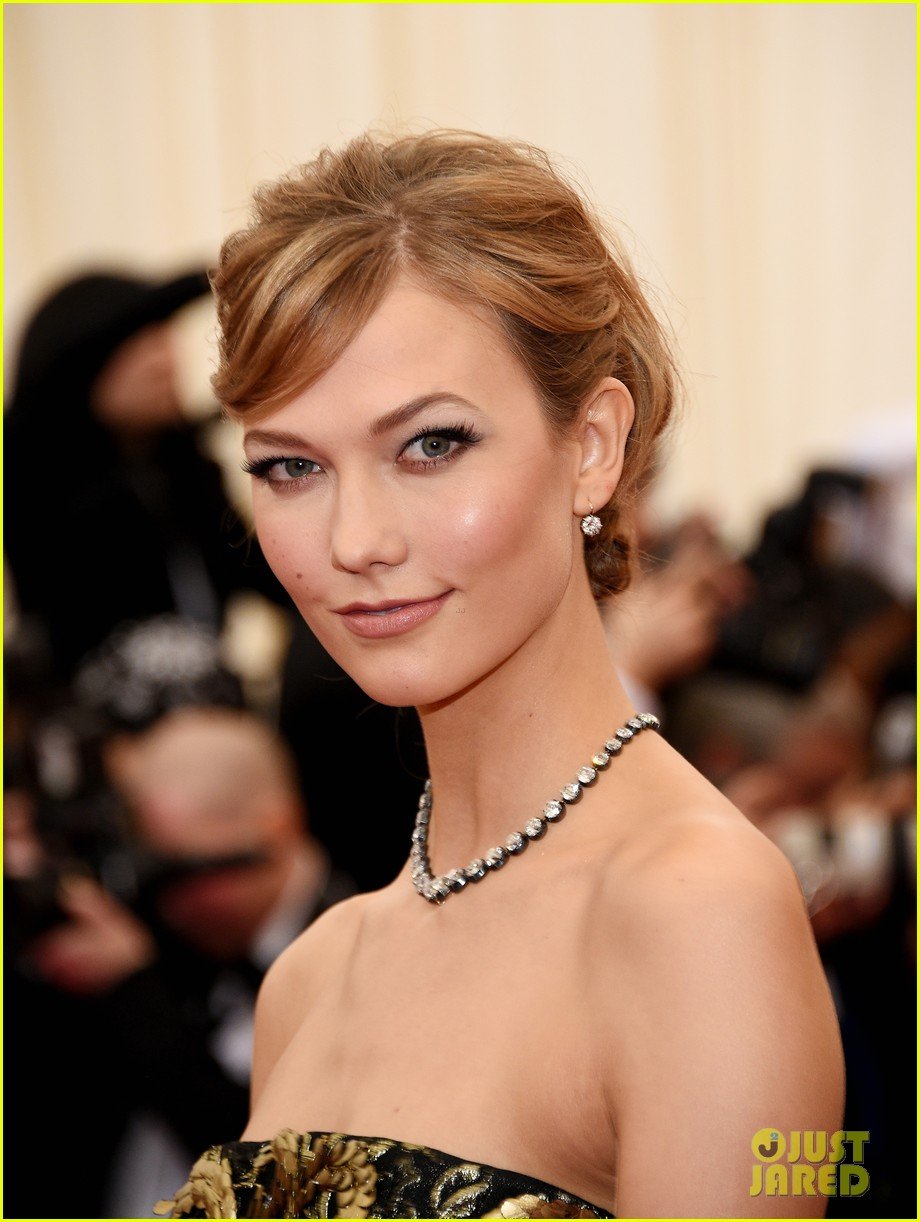 karlie kloss is gold lame gorgeous at met ball 2014 023106292