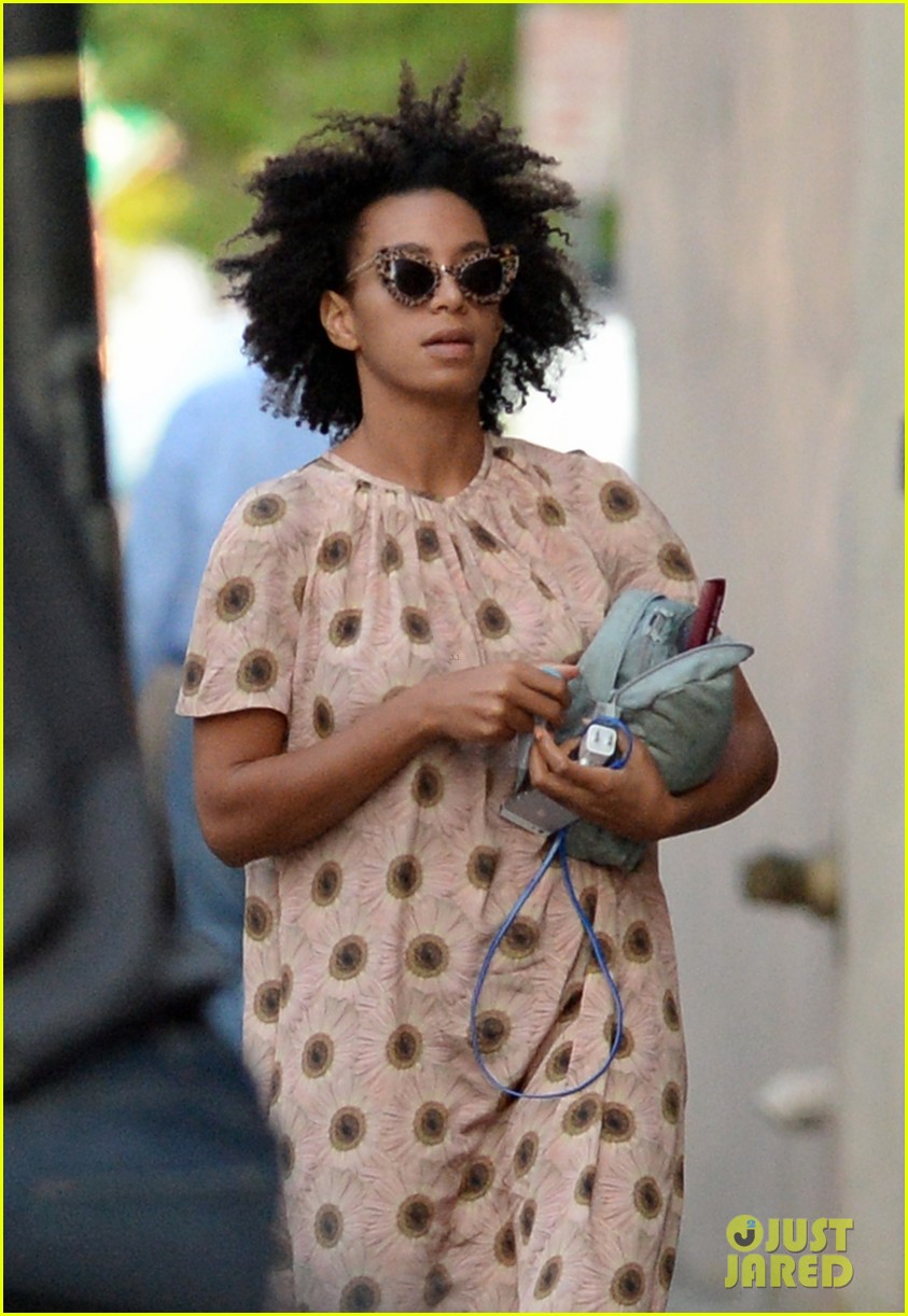 Solange Knowles Emerges for First Time Since Leaked Jay Z Fight: Photo 3118176 | Solange Knowles