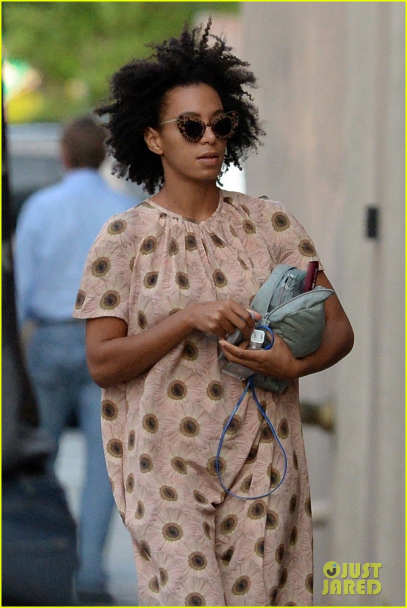 solange knowles emerges for first time since elevator fight video leaks 113118184