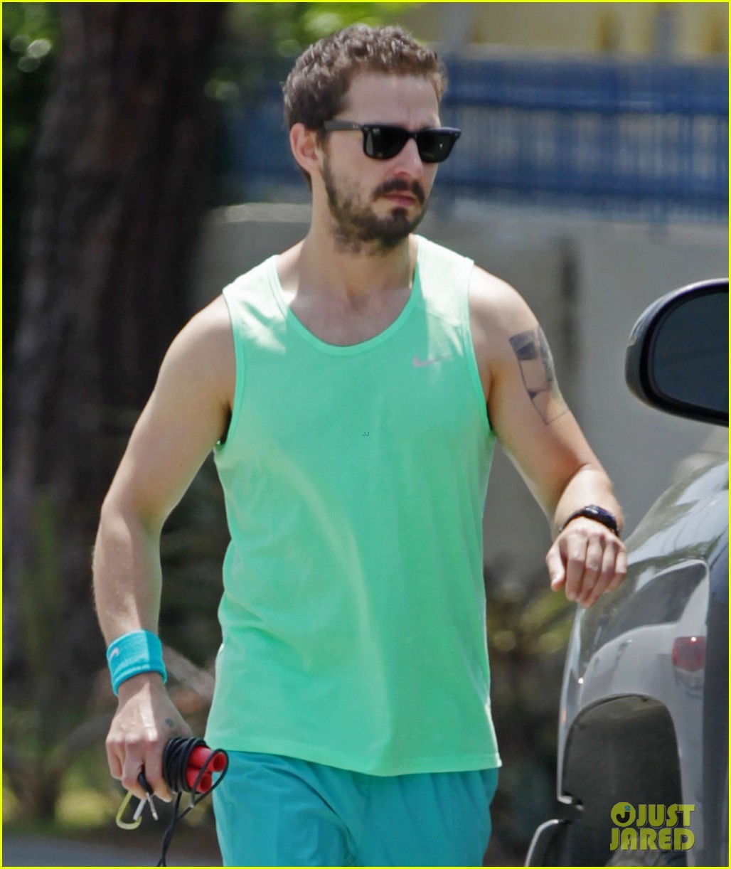 shia labeouf crazy head to toe green outfit 013108880
