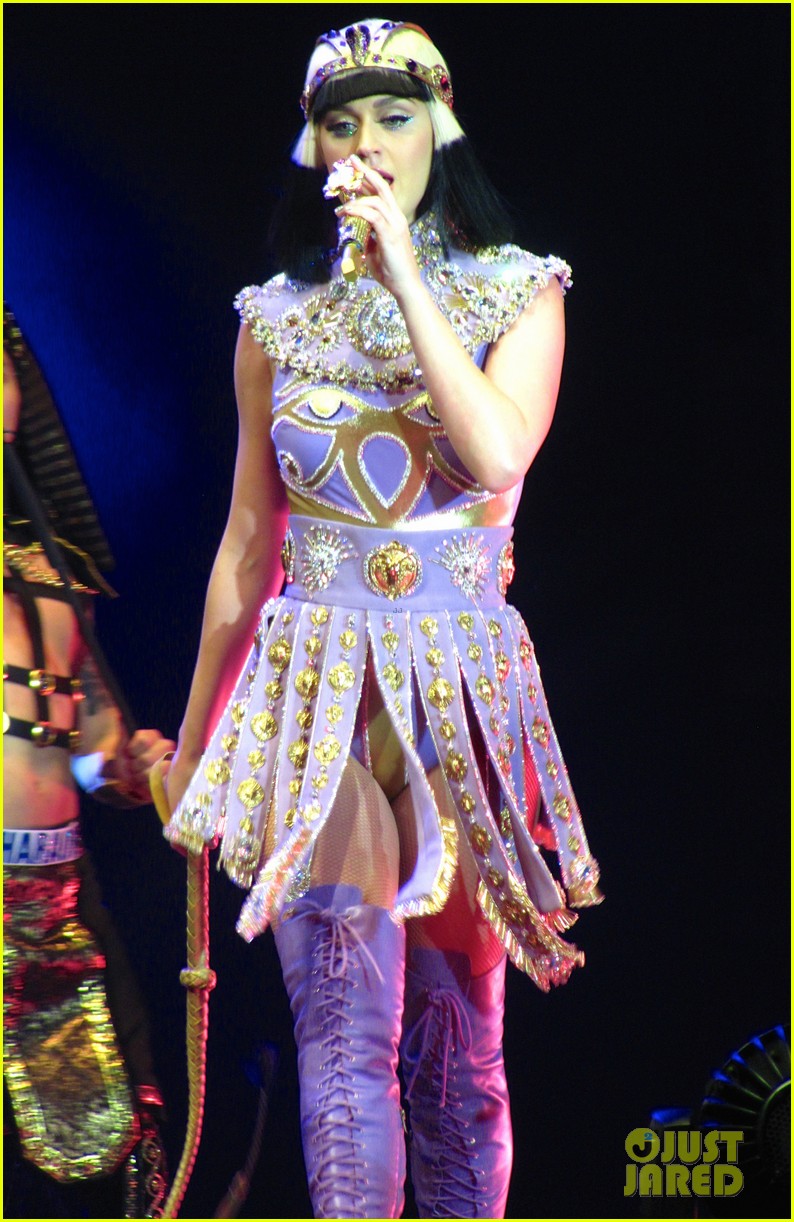 see all of katy perry crazy prismatic tour costumes here 453108252