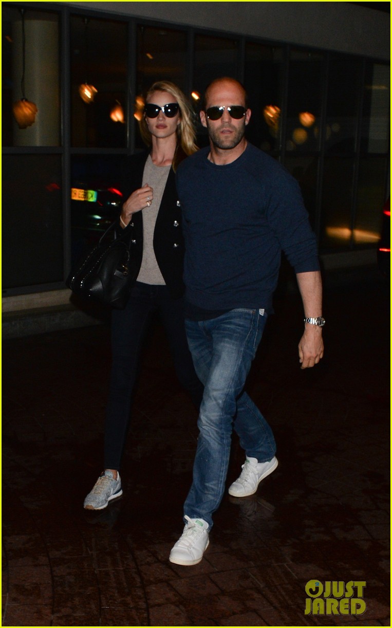 rosie huntington whiteley back with her man after missing him 03