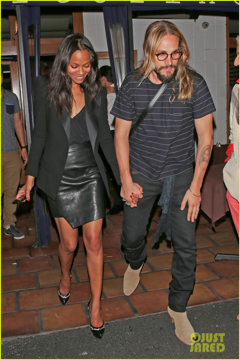 zoe saldana cannot contain her giggles out with marco perego 113105243