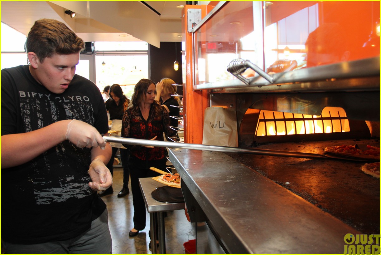 patrick schwarzenegger celebrates the opening of blaze pizza with family and friends17