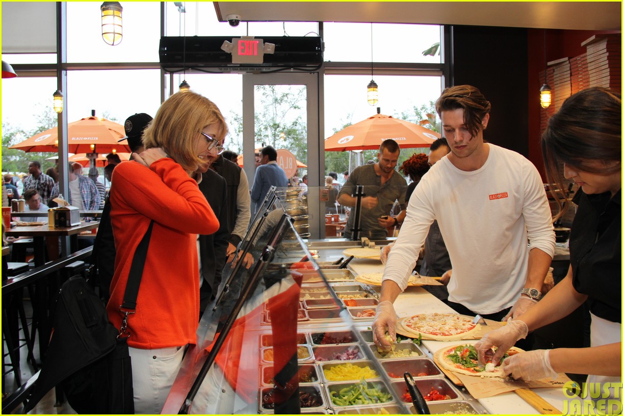patrick schwarzenegger celebrates the opening of blaze pizza with family and friends20