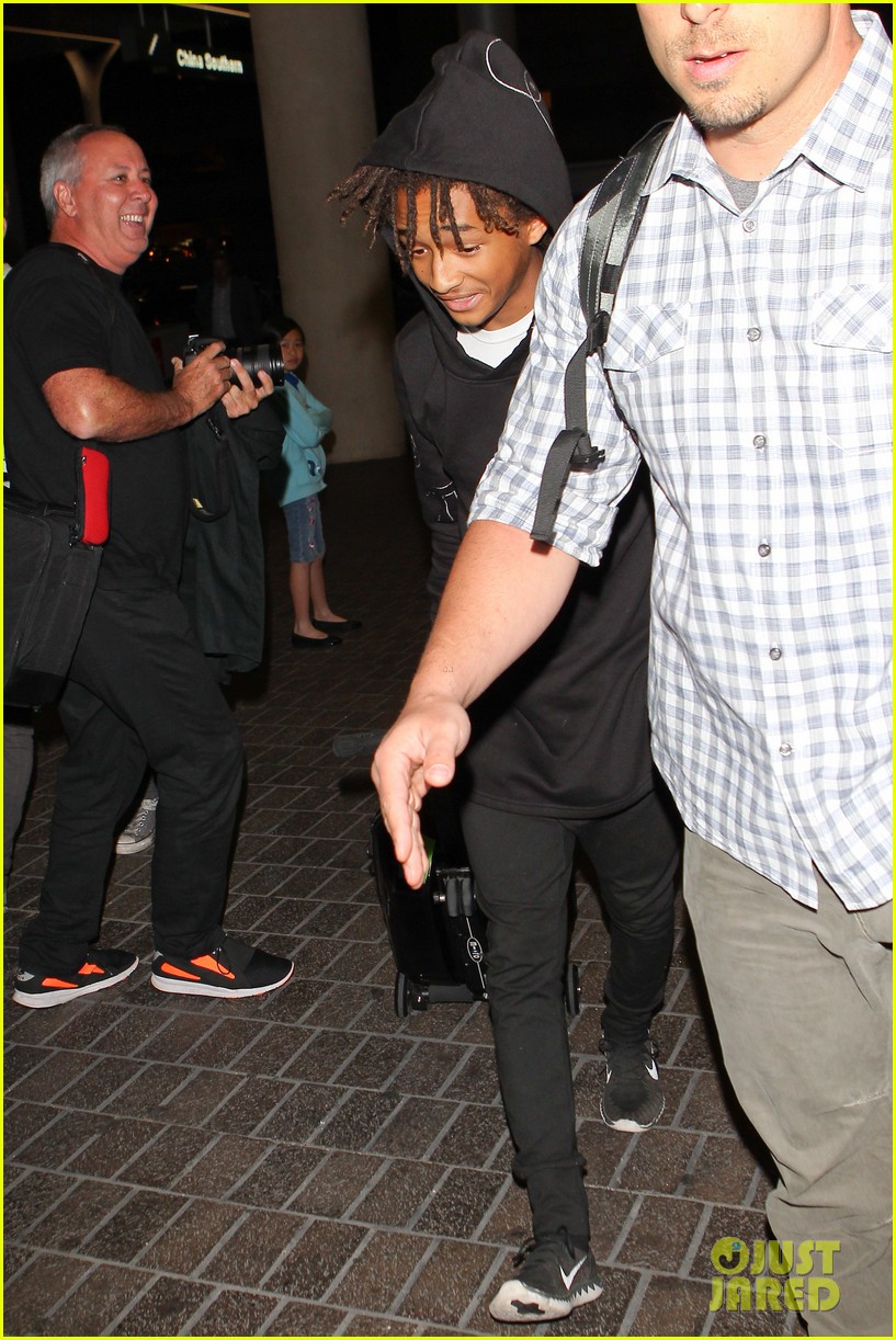 jaden smith flies out of town 08