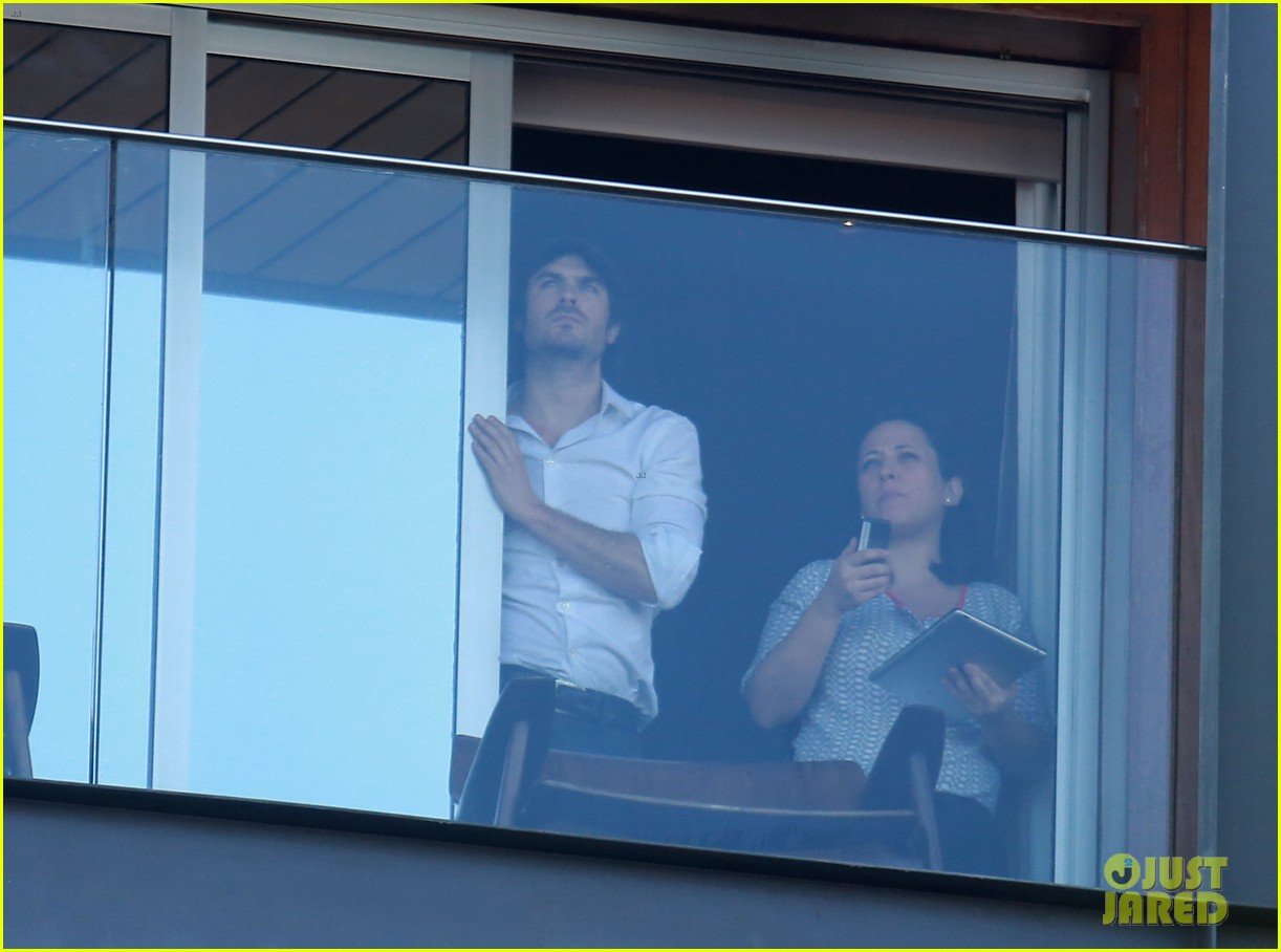 ian somerhalder blows kisses to fans from rio hotel balcony 15