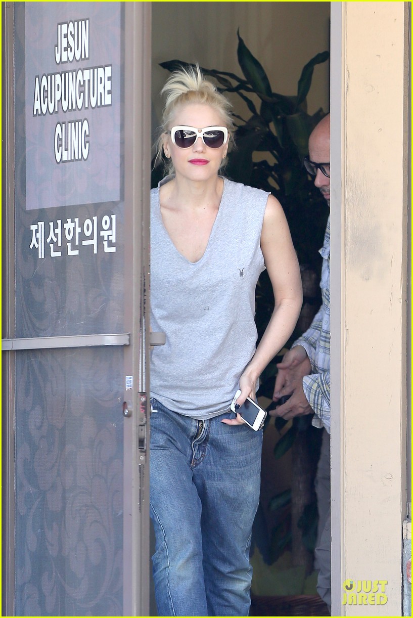 gwen stefani shares pic on mothers day 04