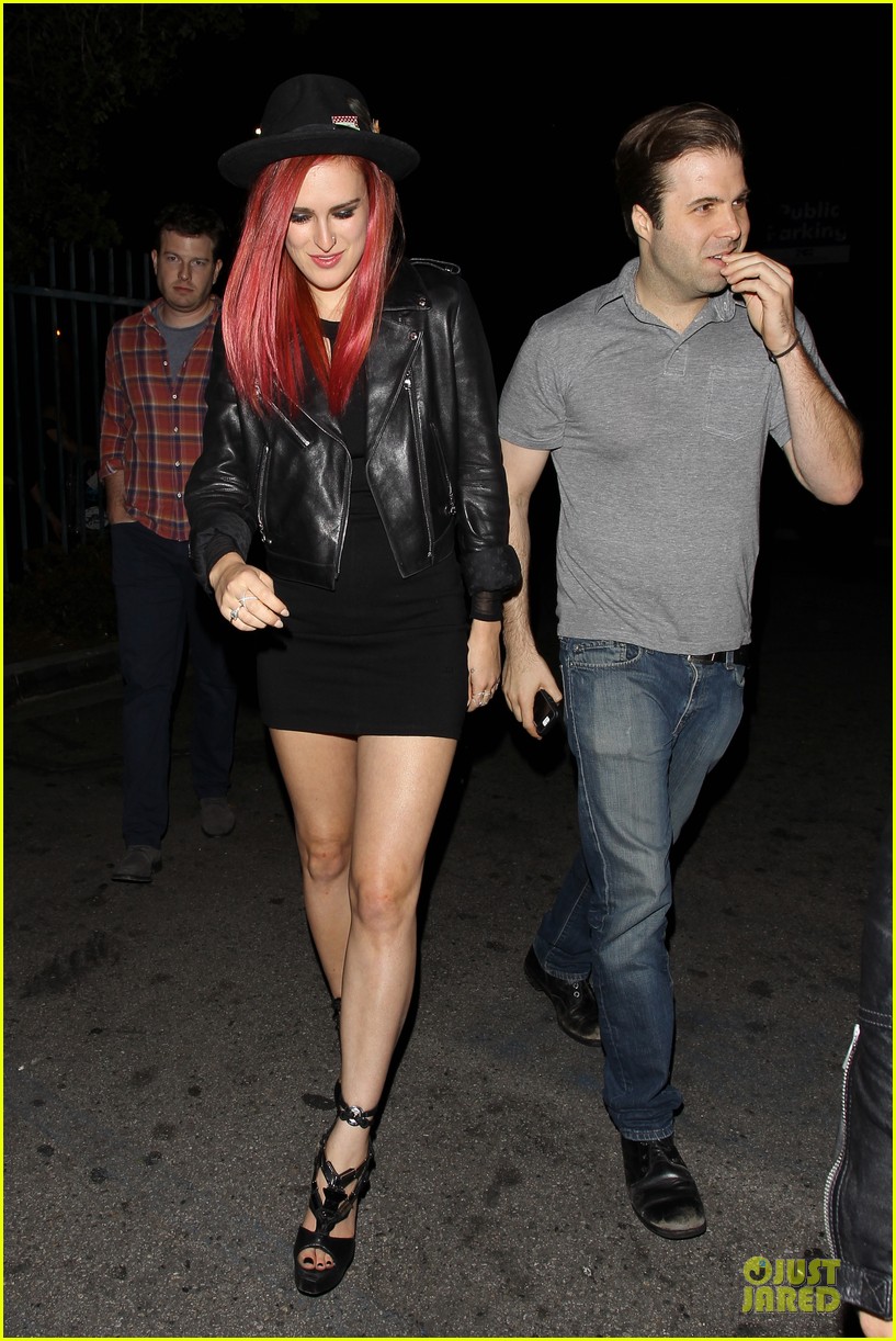 rumer willis heats it up with red hair 09