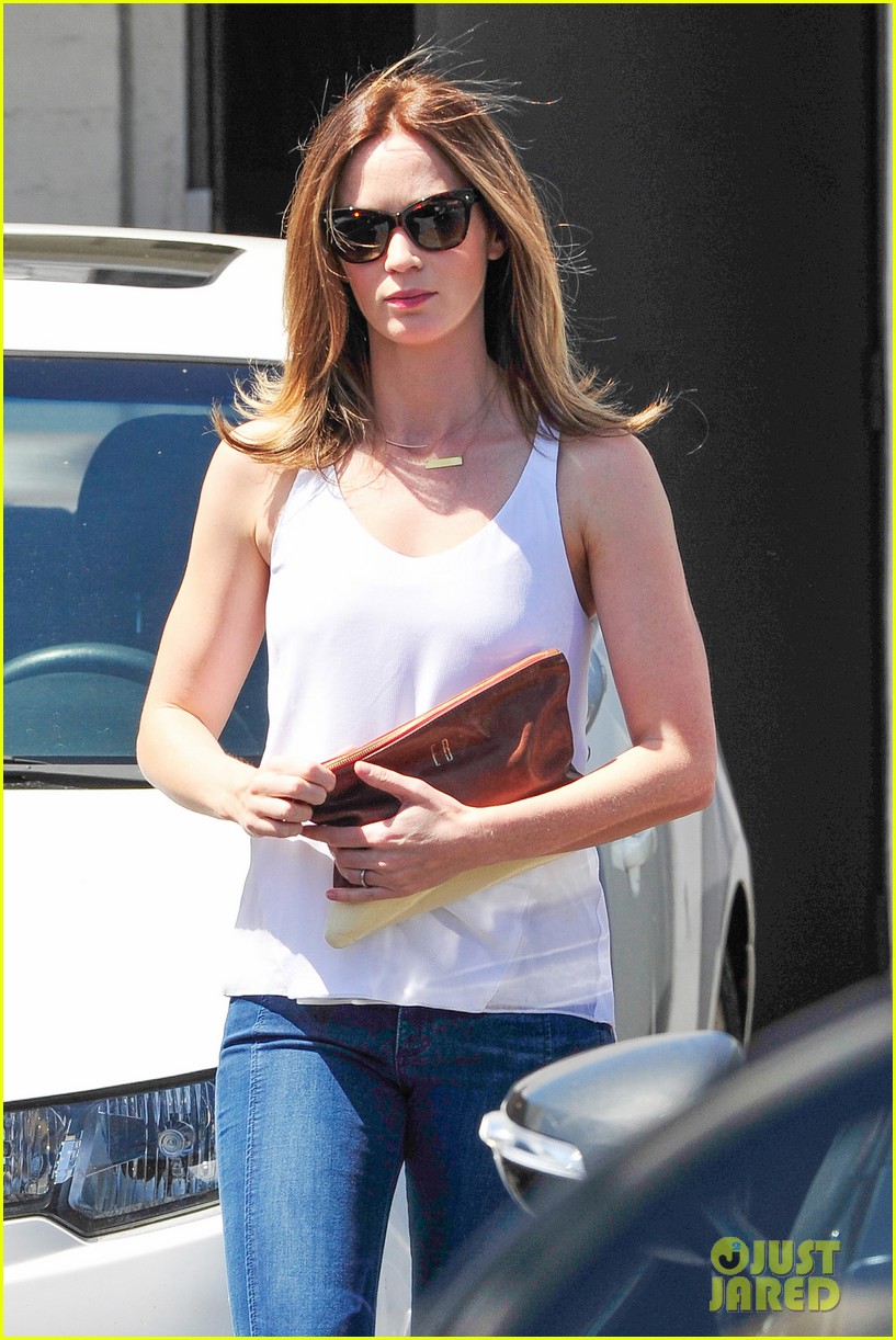 emily blunt four months after baby health 293140410