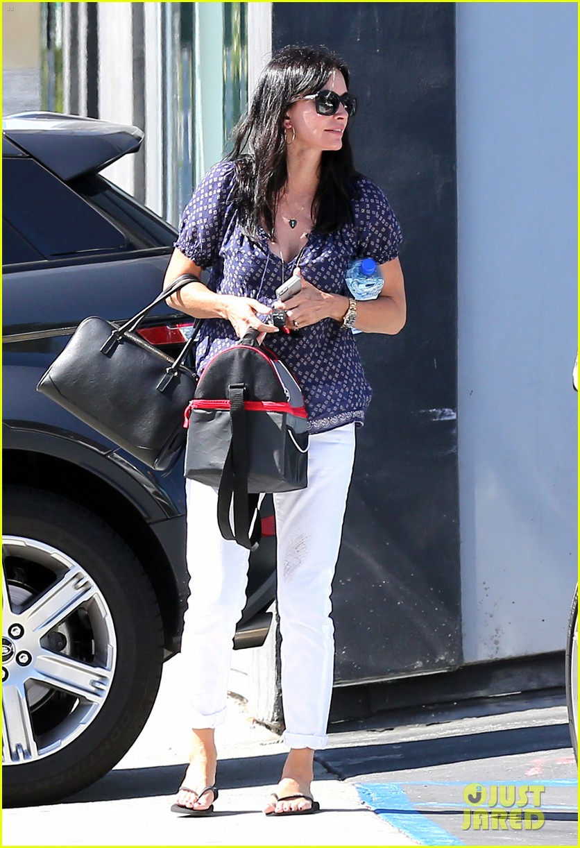 courteney cox meets up with her ex david arquette before her birthday 203134723