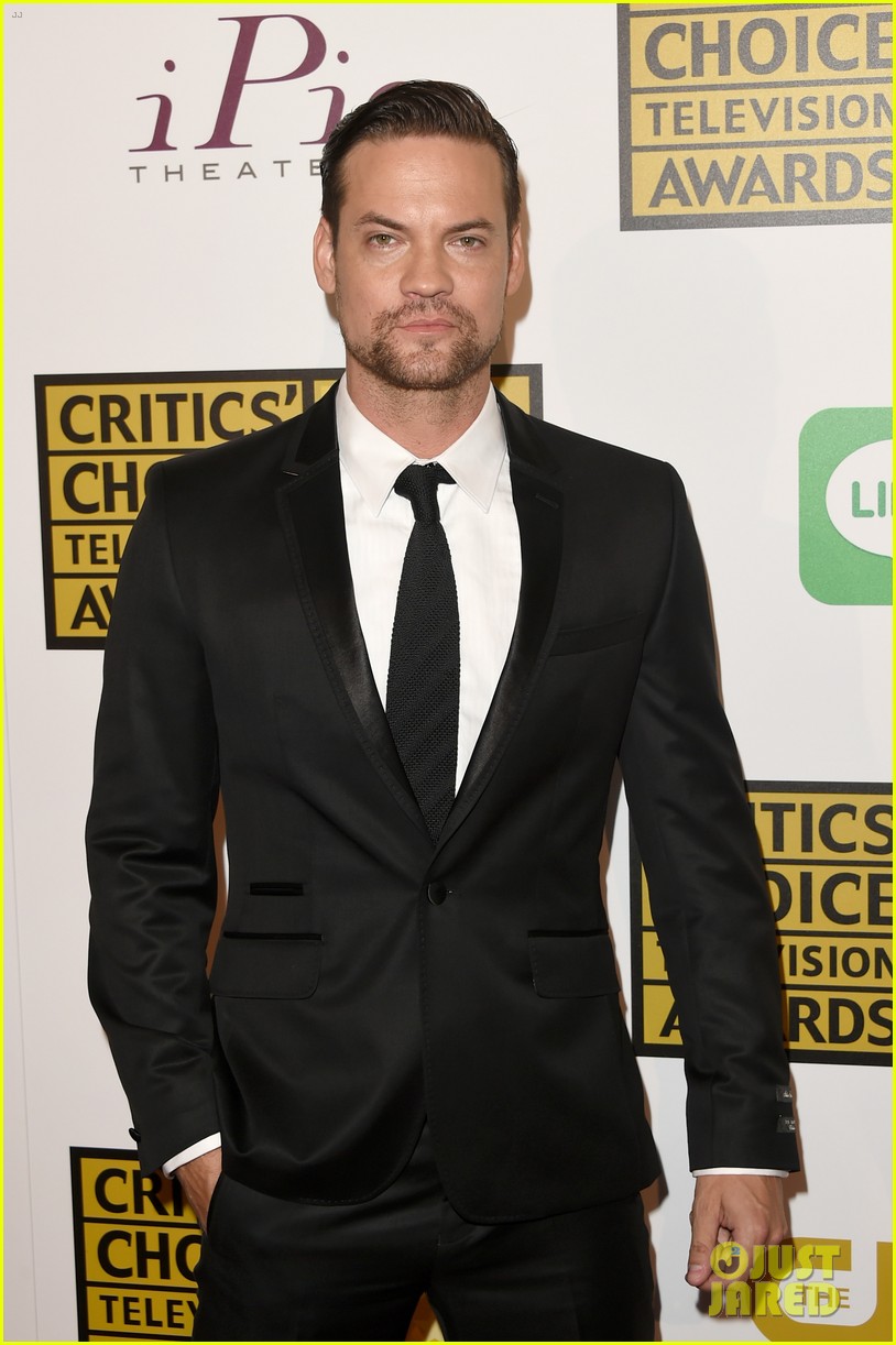 Josh Dallas & Colton Haynes Are Heartthrobs at Critics' Choice TV