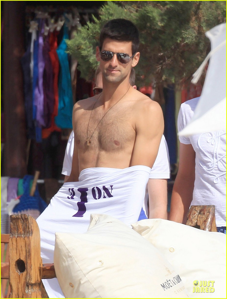 novak djovokic shirtless vacation after french open 043132166