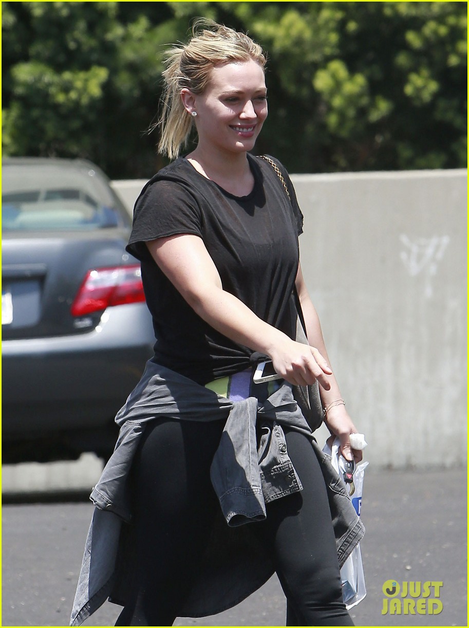 hilary duff grateful for mike comrie 13