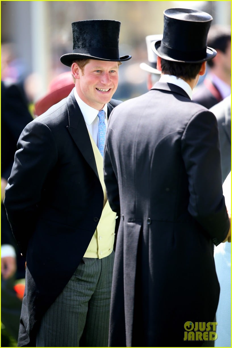 prince harry looks top notch top hat 183137216