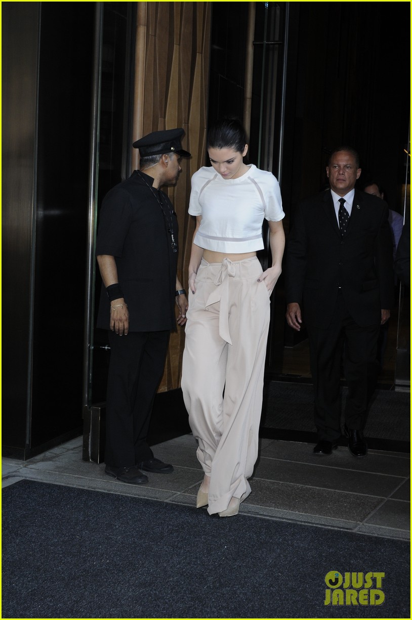 kendall kylie jenner hotel arrival exit nyc 12
