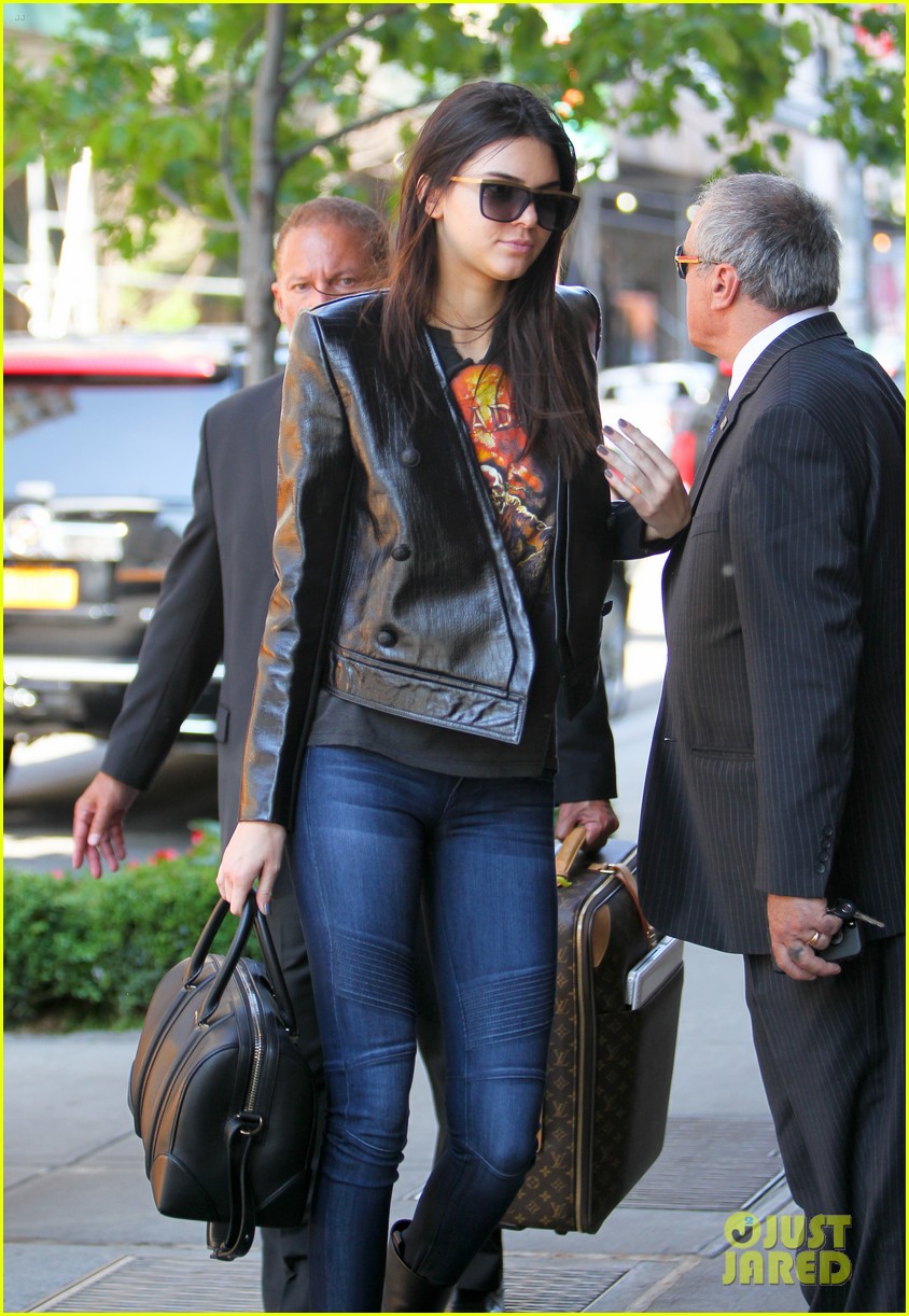 kendall kylie jenner hotel arrival exit nyc 14