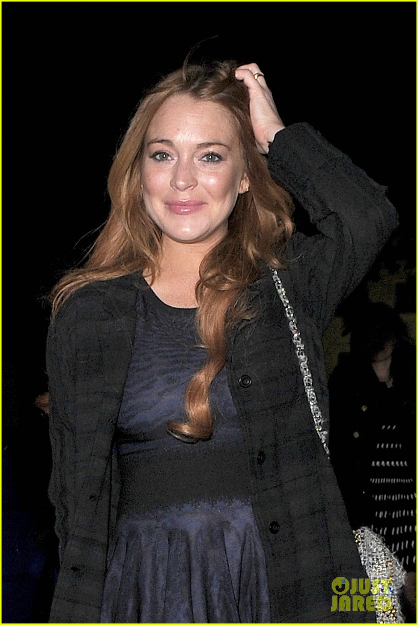 Lindsay Lohan Changes Up Her Look to Some Party Wear for Night Out(02)