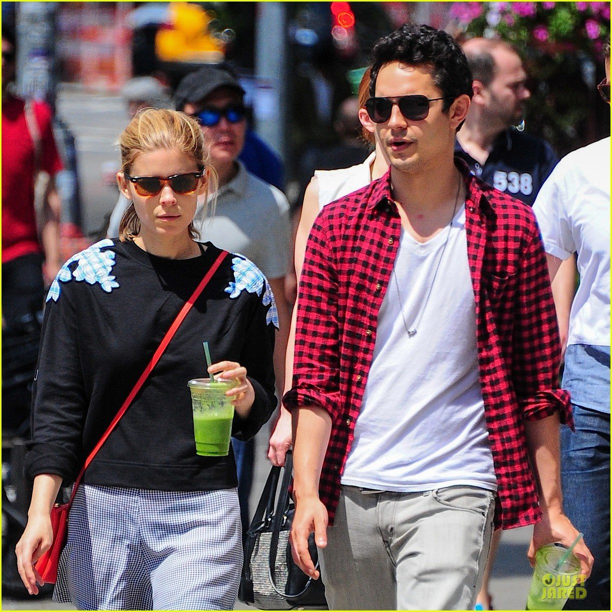 kate mara max minghella cant get enough of each other 023131090