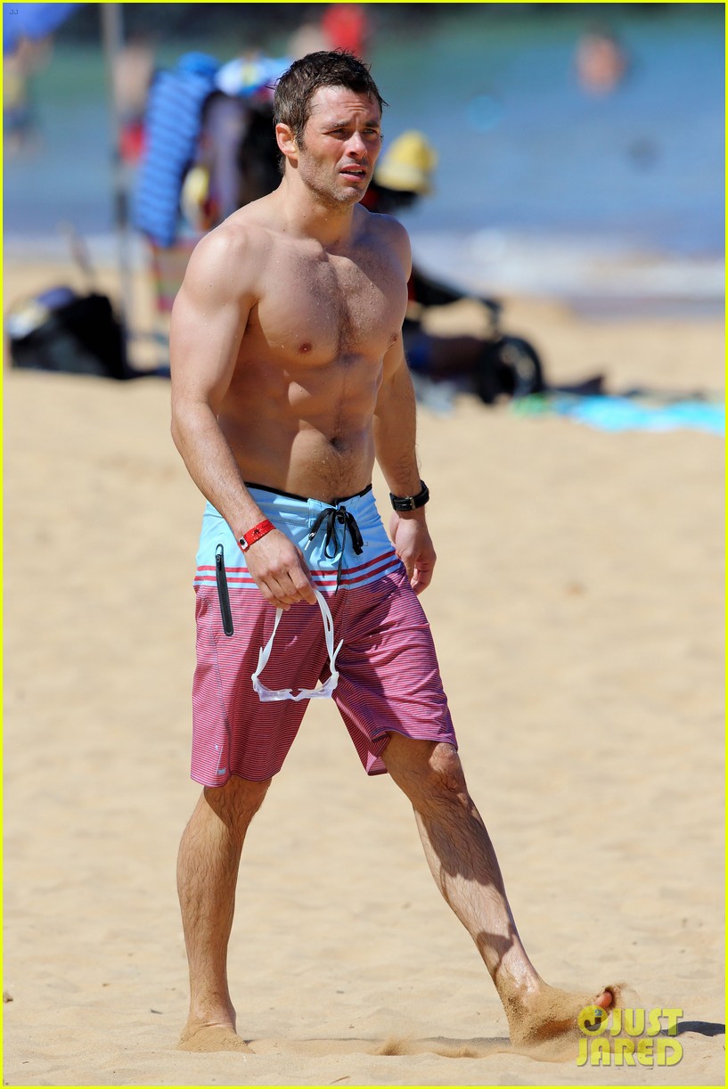 shirtless james marsden shows ripped body in hawaii 243131795