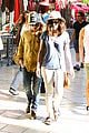 ellen page sunday shopping with close gal pal 02