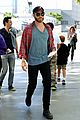 chris pine taylor kitsch give us eye candy at kings game 01