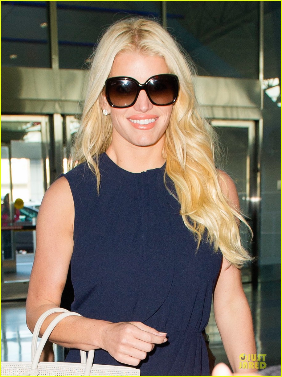 jessica simpson ashlee excited for wedding to eric johnson 023133541