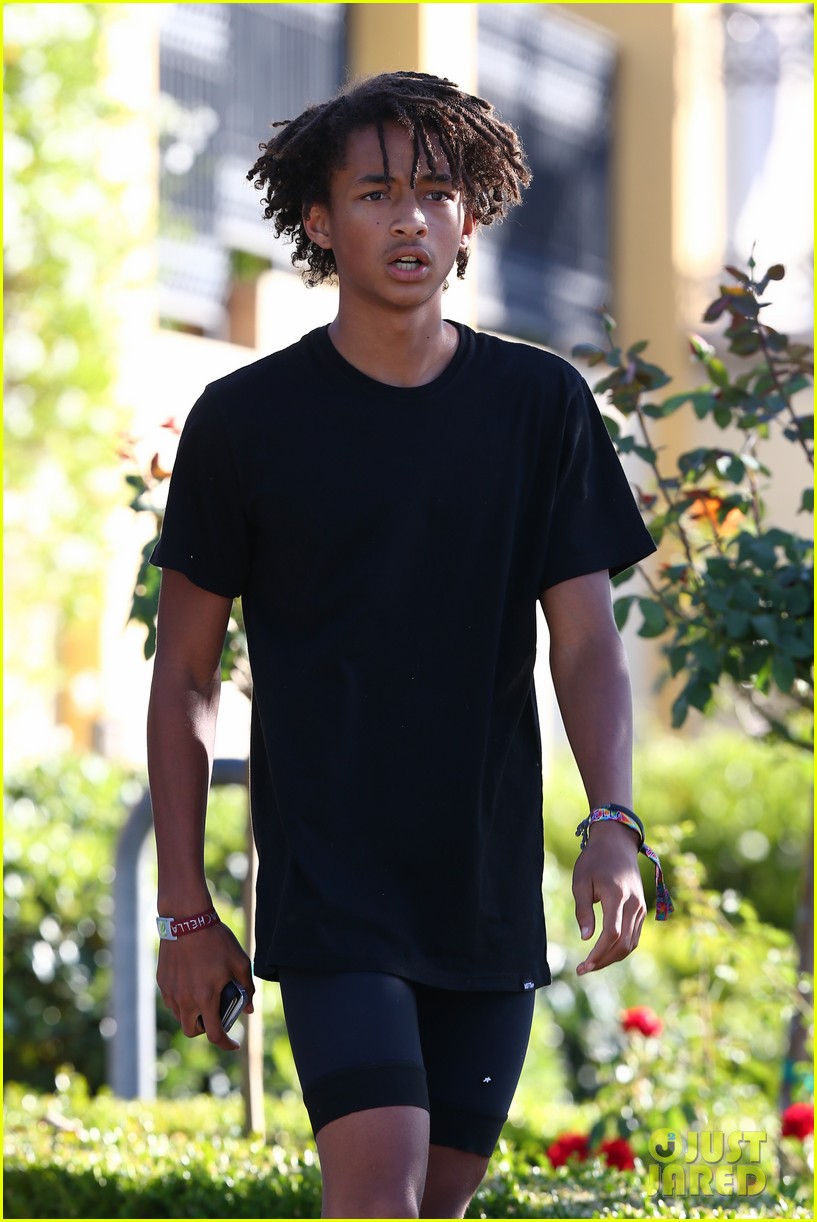 jaden smith willow smith snakes obsession us weekly 16