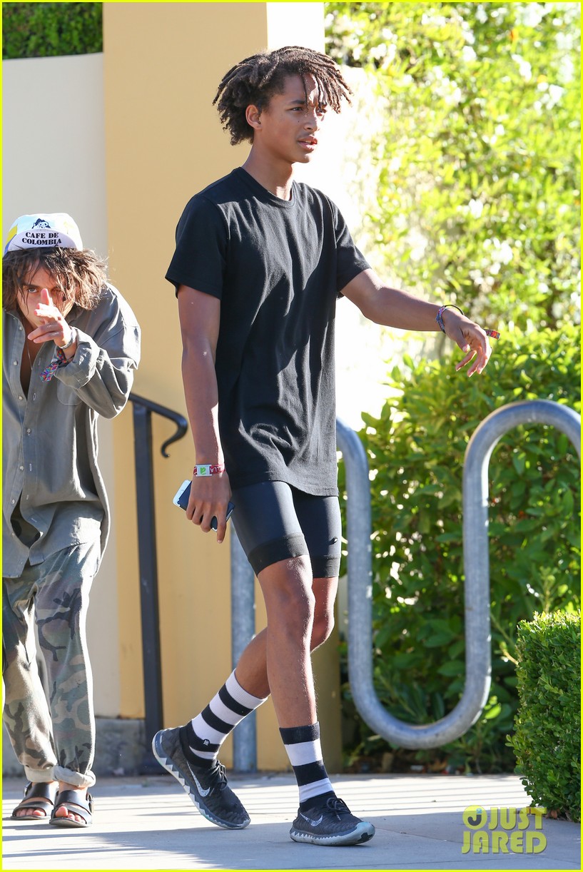 jaden smith willow smith snakes obsession us weekly 27
