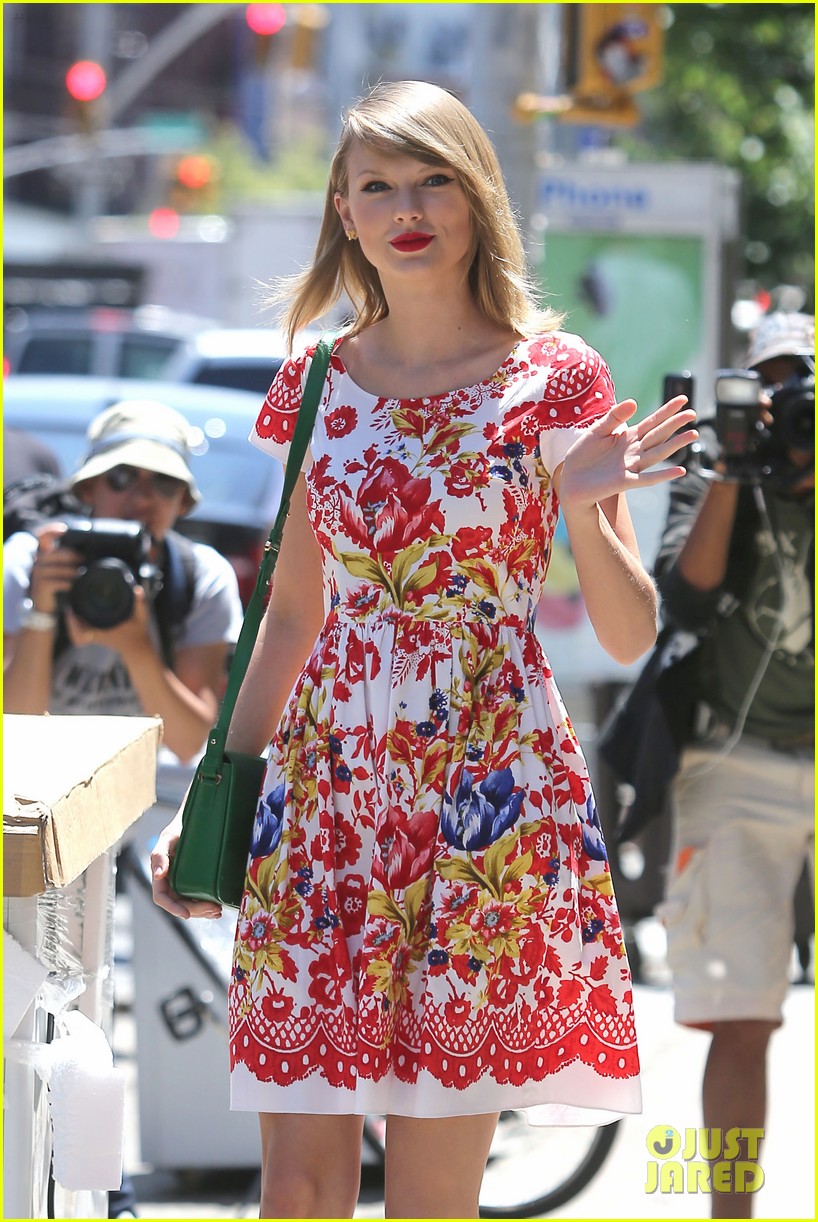 taylor swift wildflower dress young fans nyc 20