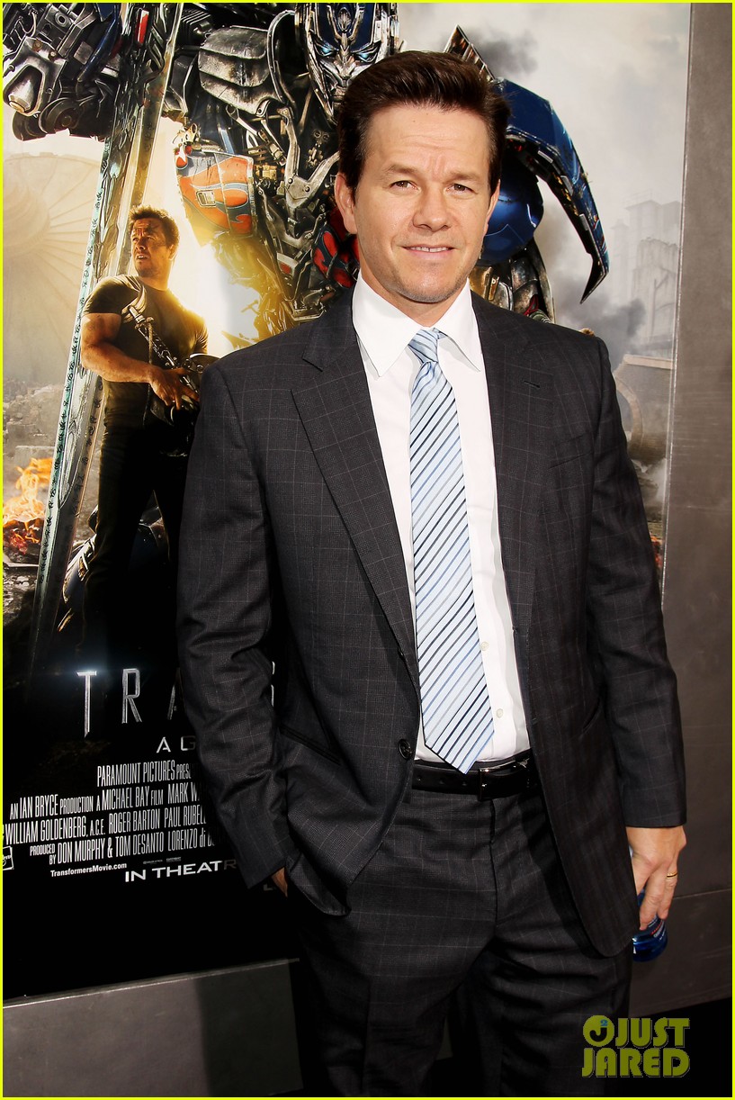 mark wahlberg brings the family to transformers nyc premiere 083143428