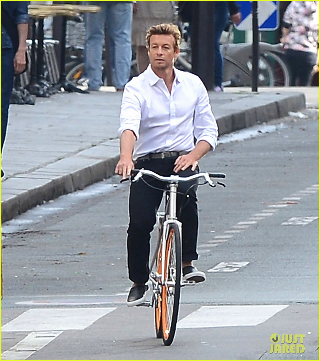simon baker picks up a lady on his bike for givenchy commercial 053147522