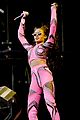 azealia banks rocks pink midriff outfit at wireless festival 03