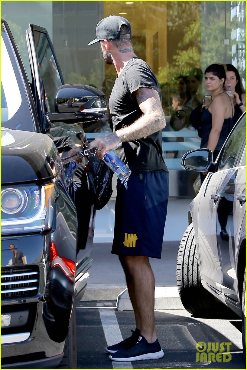 david beckham gets his morning off to the right start with a workout 033163651
