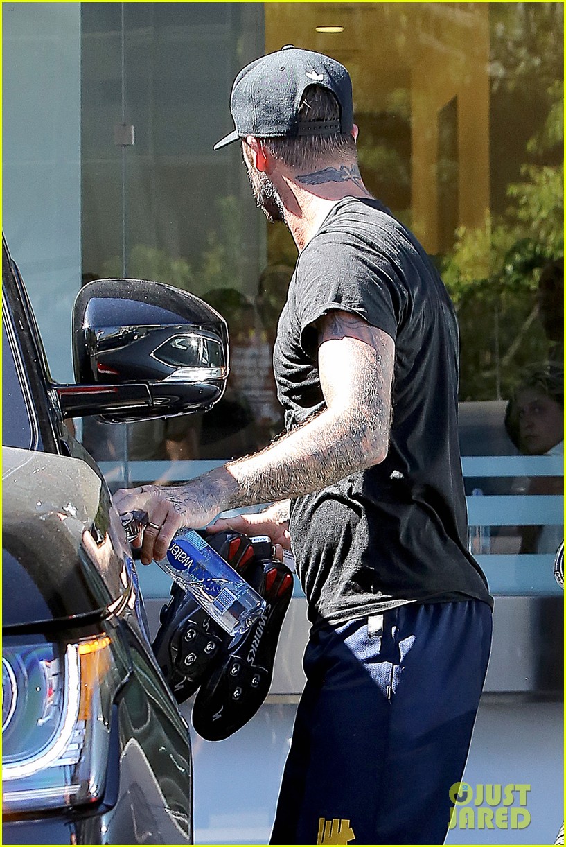 david beckham gets his morning off to the right start with a workout 083163656