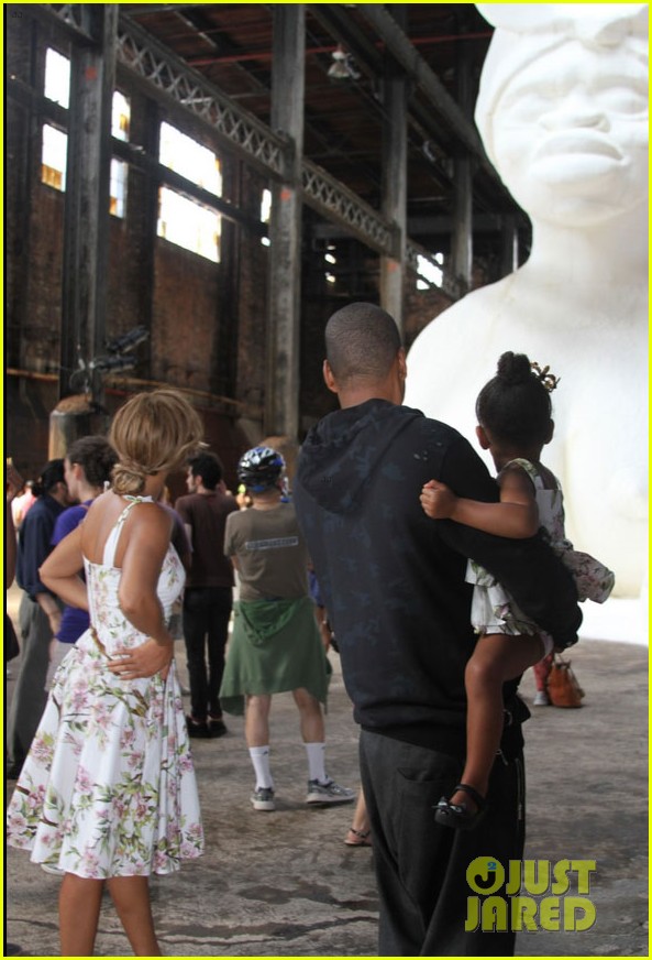 beyonce jay z have family time amid cheating rumors 03