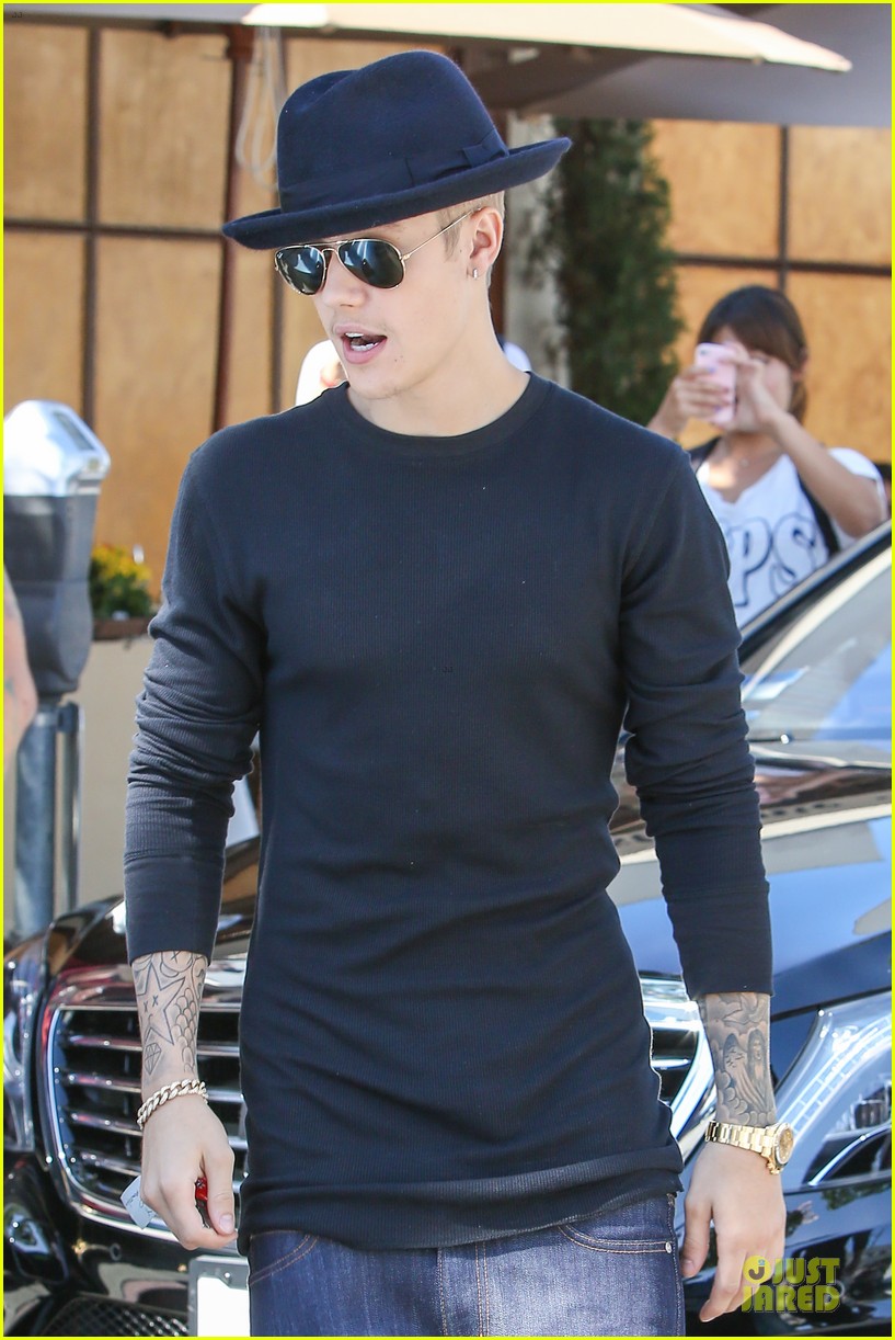 justin bieber yovanna ventura step out for lunch 17