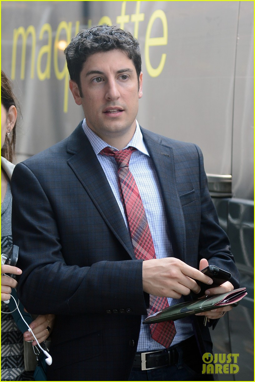 jason biggs apologizes again for his malaysia airlines tweet 023161026