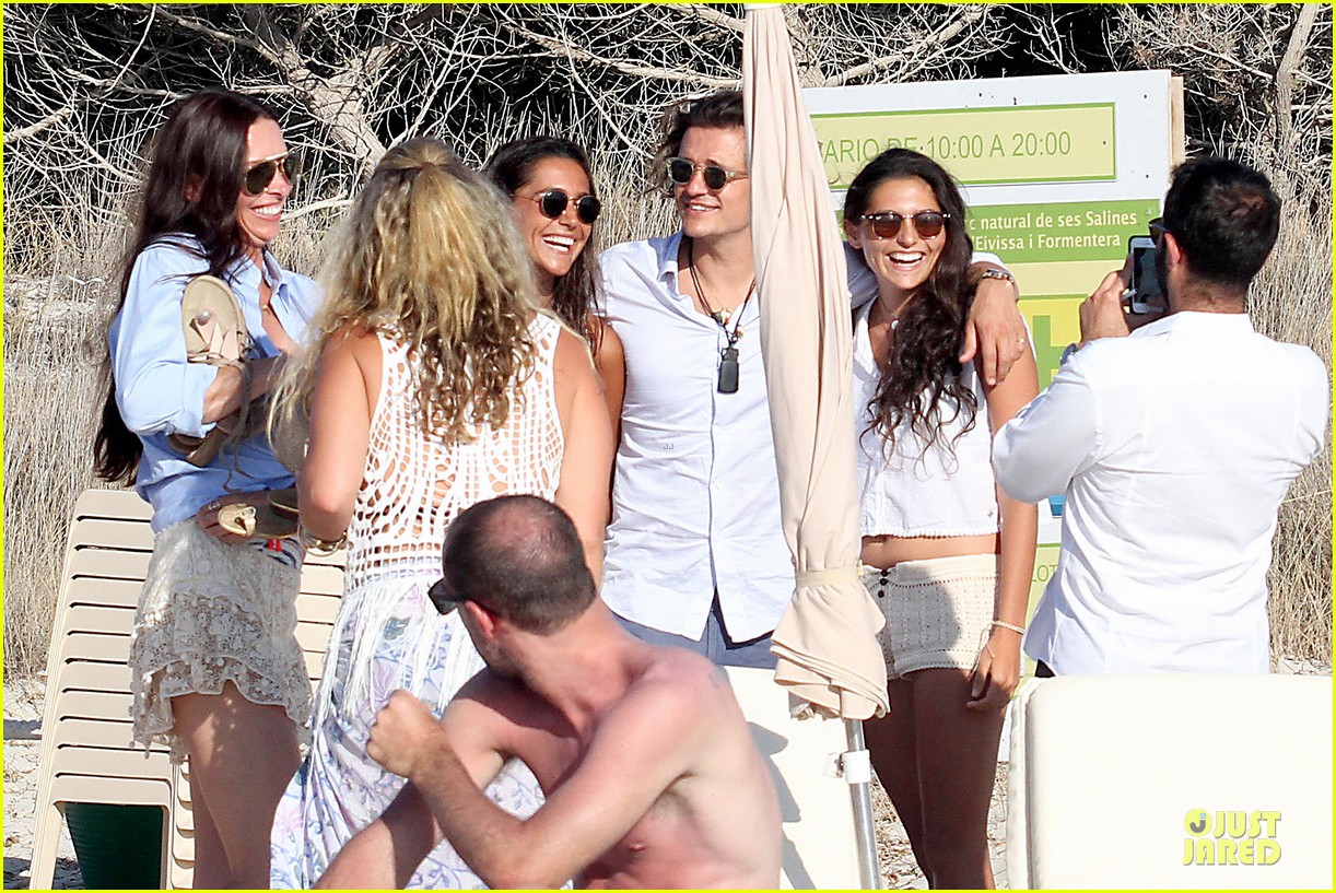 orlando bloom livin the fun life on a boat in spain 113166819
