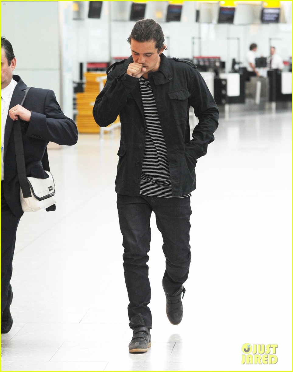 orlando bloom reportedly missed his flight out of heathrow 033163873
