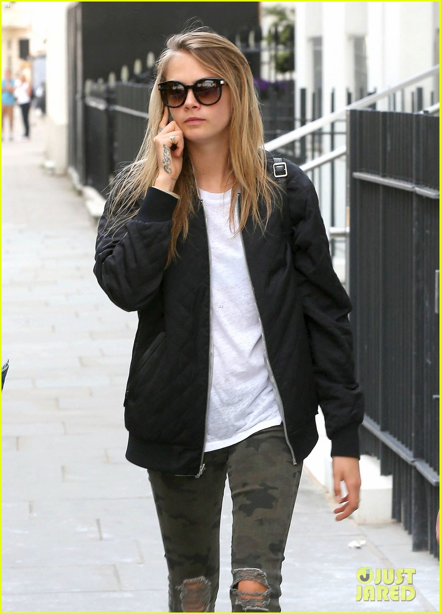 cara delevingne sexuality having good time 023148655