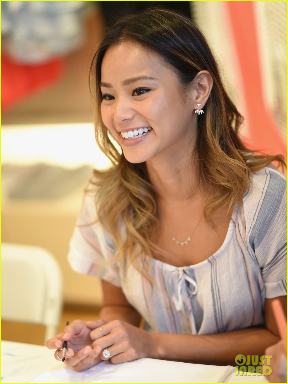 Nikki Reed & Jamie Chung Look Splendid in Beverly Hills! Photo 3160024