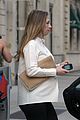 chelsea clinton displays her growing baby bump 07