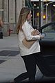 chelsea clinton displays her growing baby bump 09